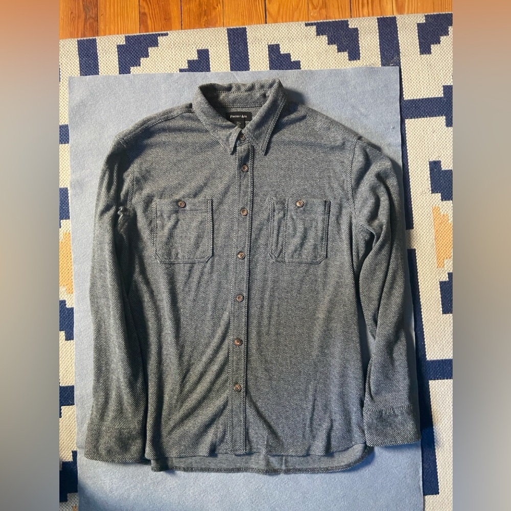 Very soft button down L